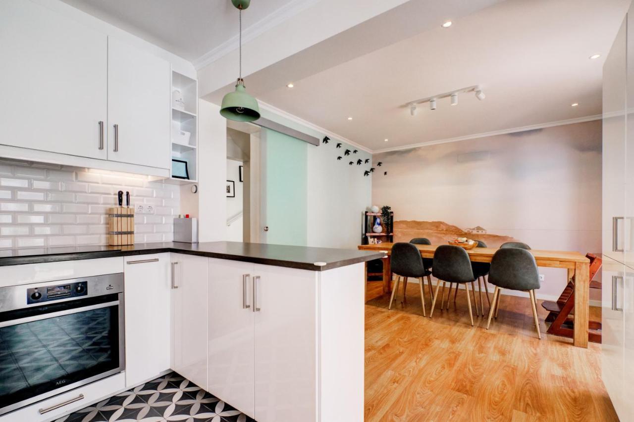 Comfortable Town House In Quiet Area By Lovelystay Lisbon Exterior photo