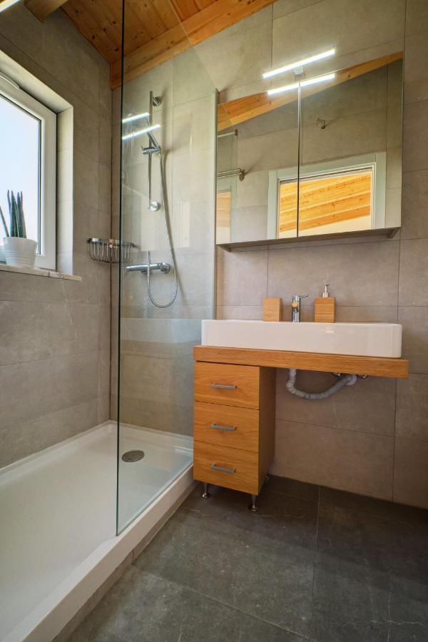Comfortable Town House In Quiet Area By Lovelystay Lisbon Exterior photo